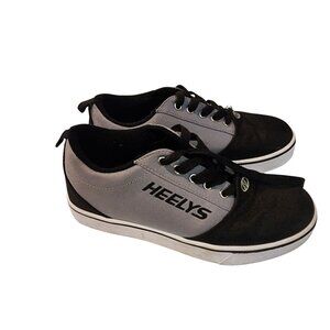 Heelys Youth Skate Shoes Size 5 Black & Gray Canvas With Wheels